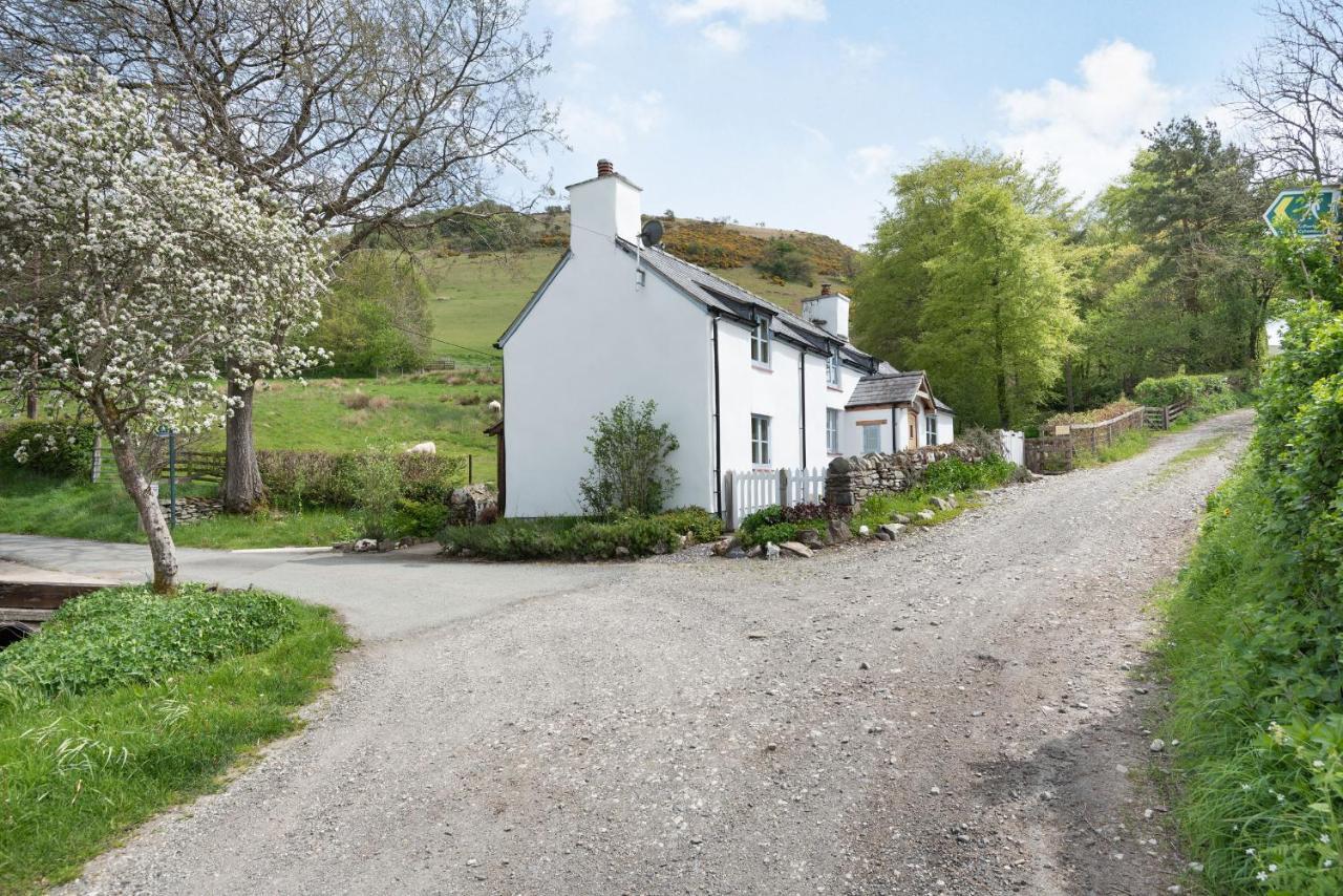 Pen Y Bont Villa คลางกอซเลน ภายนอก รูปภาพ
