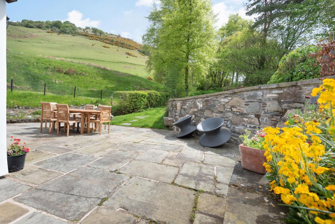 Pen Y Bont Villa คลางกอซเลน ภายนอก รูปภาพ